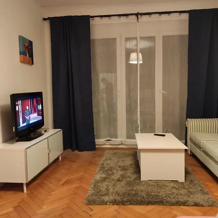 Schones Und Sonniges Balkonzimmer 格拉茨
