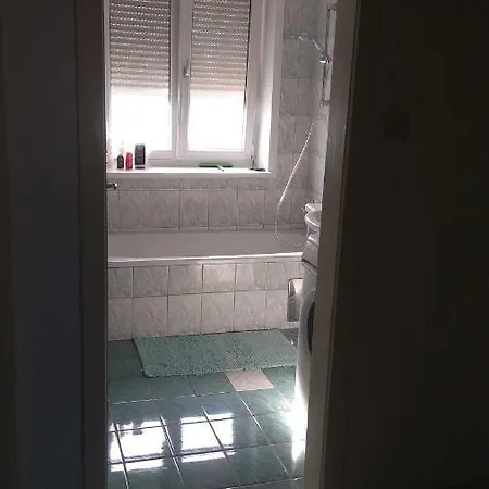 Séjour chez l'habitant Schones Und Sonniges Balkonzimmer *